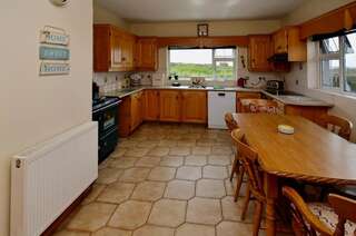 Дома для отпуска Cottage 183 – Ballyconneely Callow Дом с 4 спальнями-4